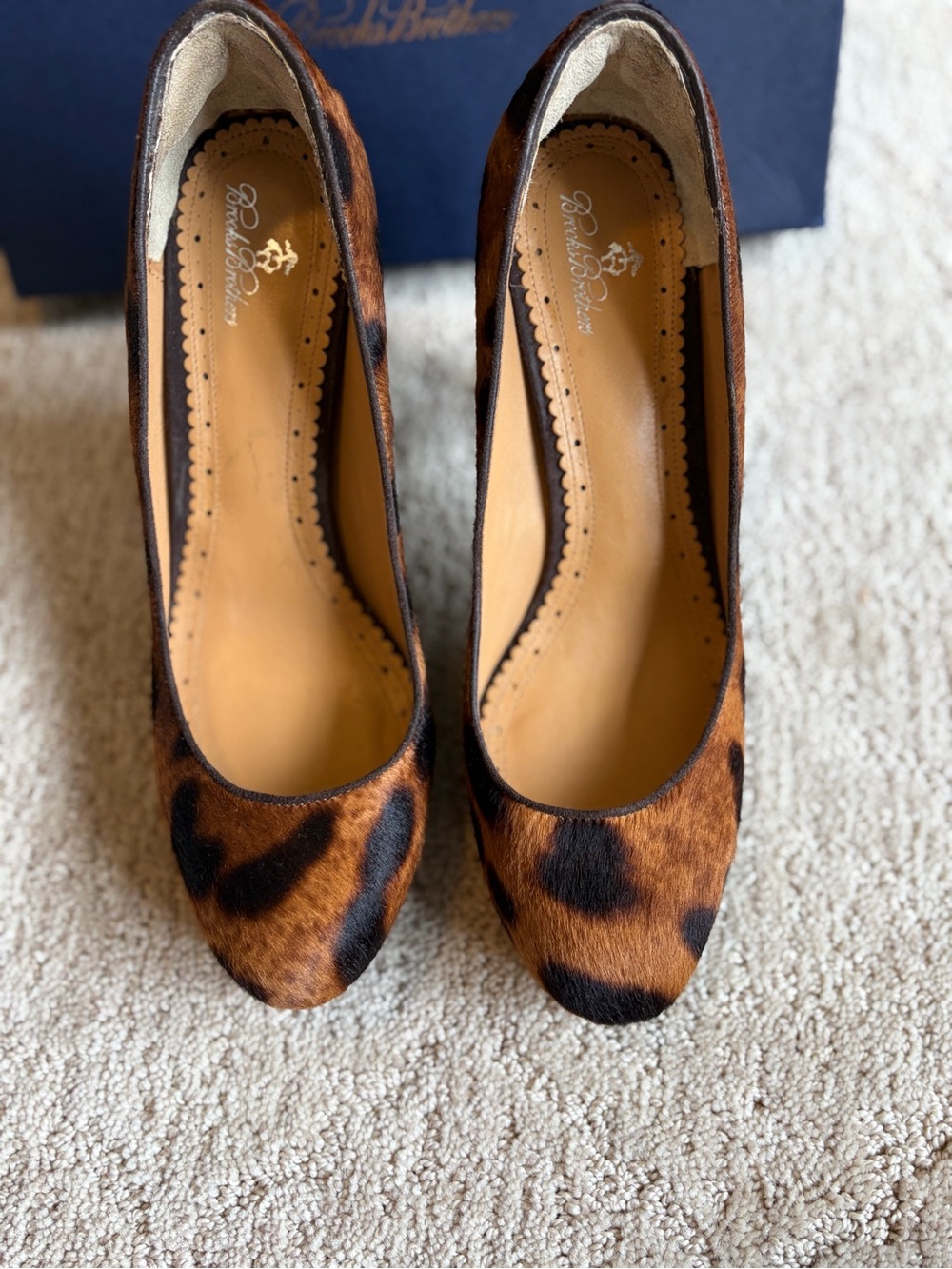 Brooks Brothers Leopard-Print Calf Hair Pumps in Brown and Black - Picture 5 of 8